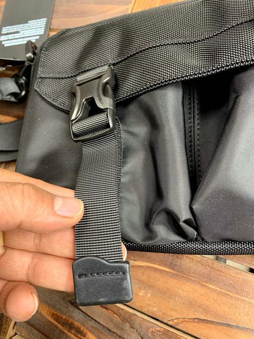 颜值和实用并存！凯乐石KAILAS男士休闲机能尼龙单肩方形包斜挎包 商品图4