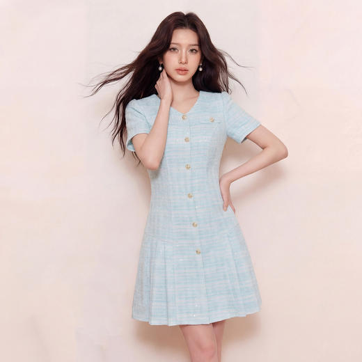 奢姿大码女装2026夏季格纹减龄小香风连衣裙胖妹妹V领百褶裙子9962860047 商品图1