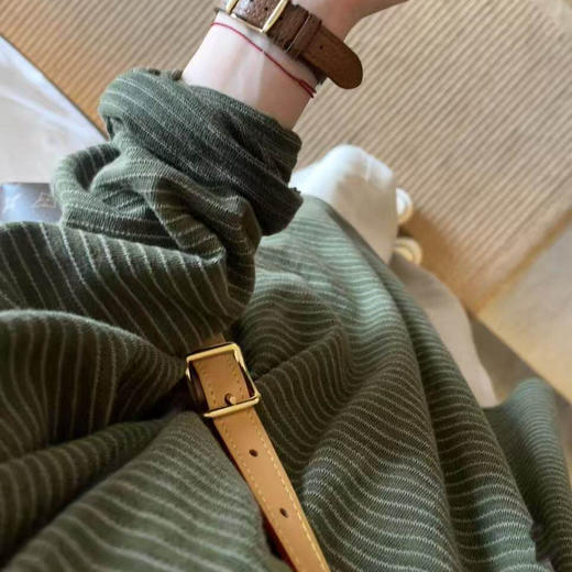 【苔原肌理条纹T恤】特调橄榄绿 穿出冷白皮 上身显瘦 商品图2