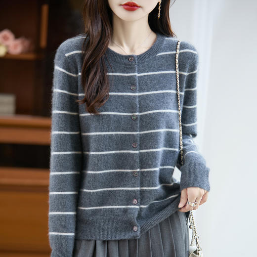 丁摩 100%纯羊毛春季新女式圆领条纹拼色宽松系扣打底针织开衫外套6ZF-299 商品图1