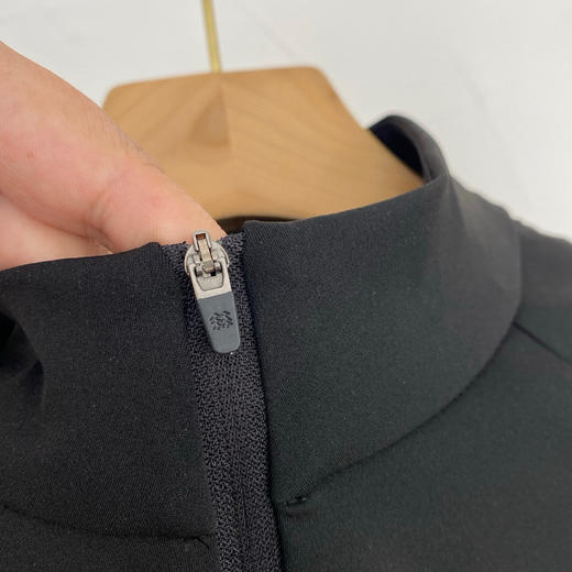 原单正品 KOLON SPORT 可隆户外半拉链长袖T恤
颜色：米色、黑色
尺码：M～XXL 商品图6