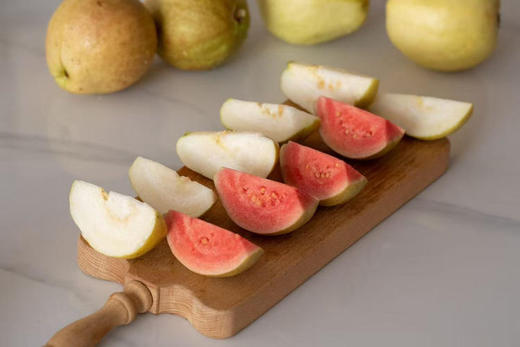 奶油芭乐&草莓芭乐到新货～脆爽时如奏响乐章，软糯时似奶油冰淇淋，甜得清新却不寡淡，浅浅萦绕鼻尖，让人上瘾 商品图11