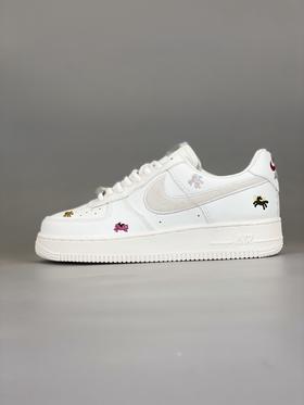 【福利清仓】Nike Air Force 1 Low 马年限定空军一号 大厂纯原品质出货 超高清洁度 皮料切割干净无任何毛边 细节完美