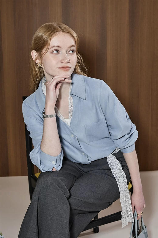 散发光芒温柔气质蕾丝拼接法式衬衫 商品图3