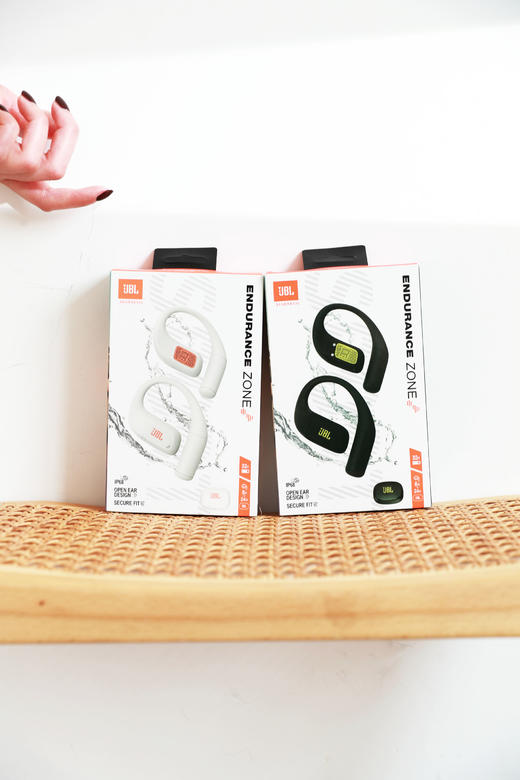 太爱这种感觉了，自降噪运动耳机。户外跑步蓝牙饰品耳机E031588 商品图3