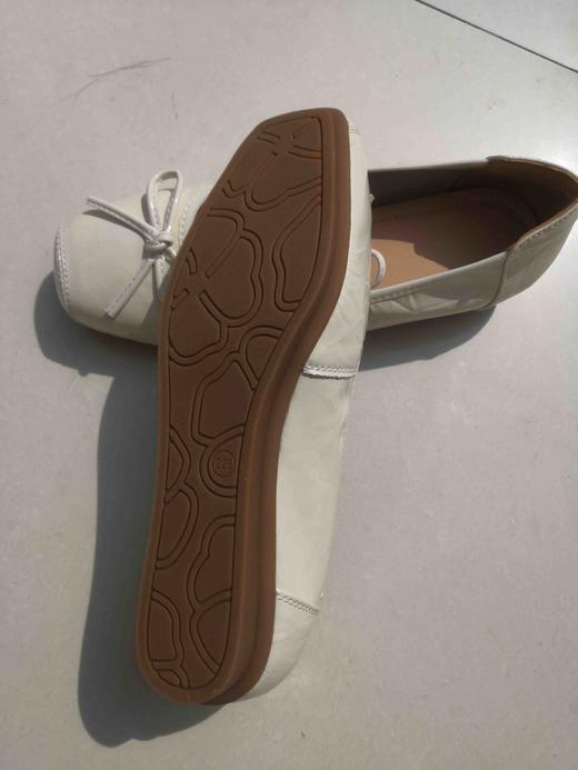 683001牛筋软底牛皮女鞋团购价199元，35-40码，适配各个年龄段各种裤型各种生活场景，后脚跟防磨脚设计，休闲通勤百搭，舒适透气，低调，美观不张扬，米白 现货，黑色要过几天 商品图14