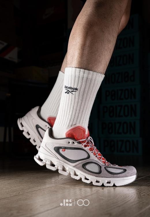 FKA Twigs x On Cloud X4春夏透气轻盈舒适耐磨低帮跑步鞋 特惠 Z-15872 商品图0