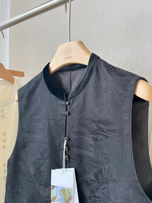 【中式之美】噢蜜ooomeooo真丝拼接马甲“一件搭所有” 商品图9