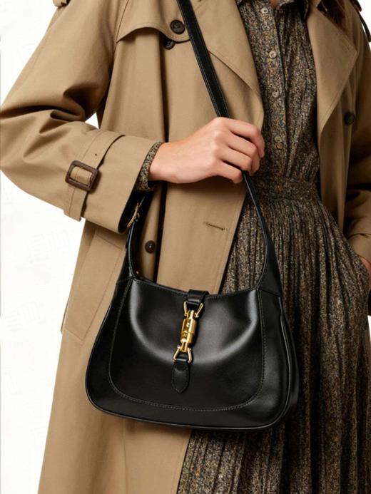 古驰 最新系列 软粒面皮革 单肩包 腋下包 商品图4