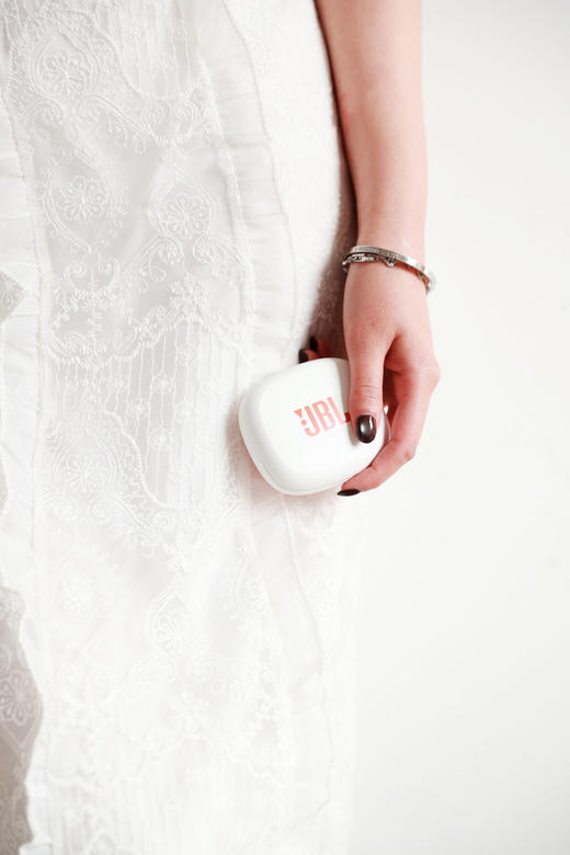 太爱这种感觉了，自降噪运动耳机。户外跑步蓝牙饰品耳机E031588 商品图1