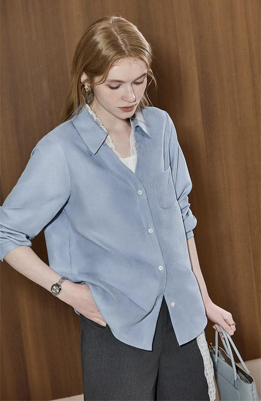 散发光芒温柔气质蕾丝拼接法式衬衫 商品图4