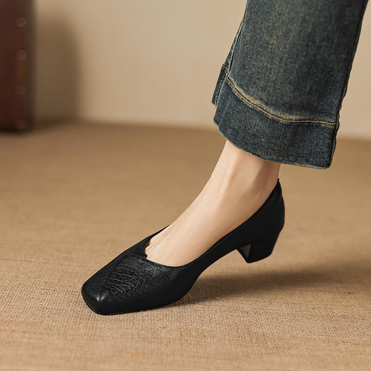 【预售5天】法式复古风方头浅口单鞋女粗跟百搭通勤小皮鞋四季女鞋百搭鞋NGMZR&72-8063 商品图3