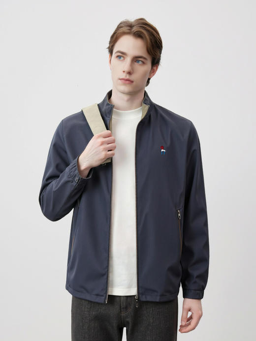 开春卖爆的休闲夹克！🔥【NECHEER柏奥玛男士休闲夹克8823款】 ✅美式痞帅飞行夹克，立领的设计高级又痞帅 ✅微宽松短版的版型，穿起来显高也不臃肿 商品图3