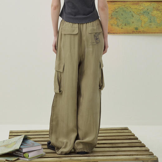 谜底工装阔腿裤长裤2026年夏季新品松紧腰裤脚可调节女262MK0623 商品图2