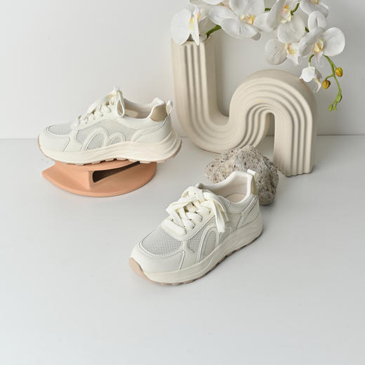 经典鲨2026年夏季专柜新品韩版薄款透气系带跑步休闲鞋子女KW160-629091 商品图2