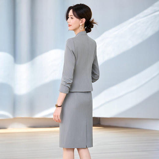 「自」全新升级【铂金会员174/天猫229/差价55】(20707)洛诗琳气质通勤西装外套女2026春季新款无领收腰短外套 商品图4