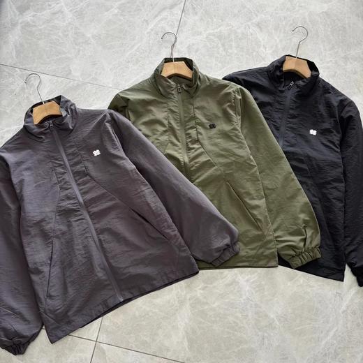 F031689机能户外防水大口袋连帽子冲锋衣外套男女款同款情侣款 商品图0