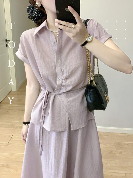 【百图lulu定制】【预售4月17日发】【黛紫套装】细带收腰衬衫 A字半裙 弹力橡筋套装 商品图6