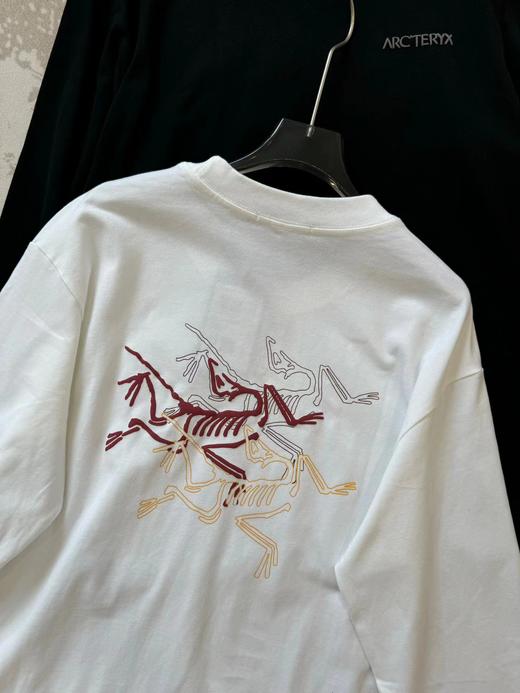 F031614春秋新款男女同款发泡三色彩标浮雕印花长袖T恤 商品图6