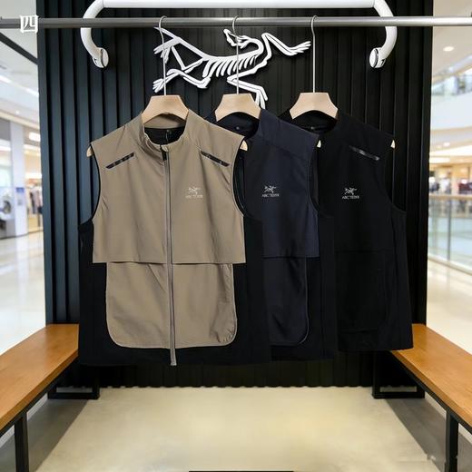 F031647春夏新品户外轻量化梭织多功能耐磨耐刮抗撕裂马甲 商品图1