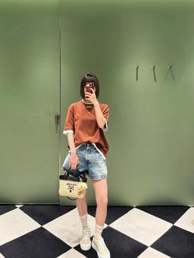 普拉达  25ss假两件三角标logo短袖T恤 男女同款（DY）