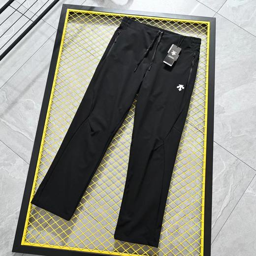 F031620夏季新款硅胶立体胶印LOGO男士凉感面料轻薄透气运动速干裤 商品图3