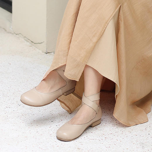 绽放G085朵/复古百搭牛皮圆头亮面防滑耐磨米色法式芭蕾小皮鞋女 商品图3