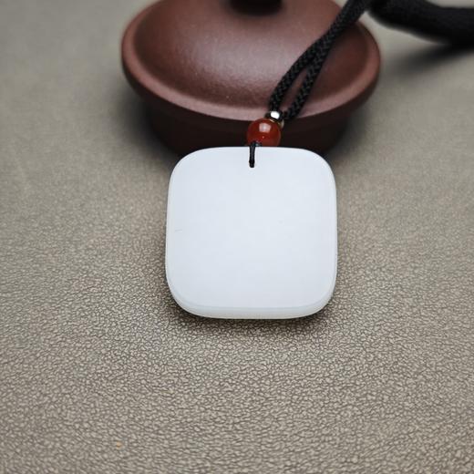 新疆和田玉且末料羊脂玉规整小方牌 312-17 商品图3