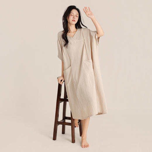 怡吾色女睡裙轻盈柔软透气绉布法式睡裙 商品图5