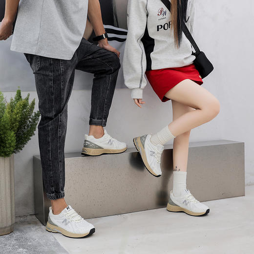 【NEW BOLUNE新百伦--情侣款液态云感空气鞋】高弹缓震零压力 轻盈舒适暴走不累脚 耐磨耐洗耐穿防滑 显高显瘦不挑脚型 时尚超百搭 千元品质/防伪码吊牌/男女同款 商品图5