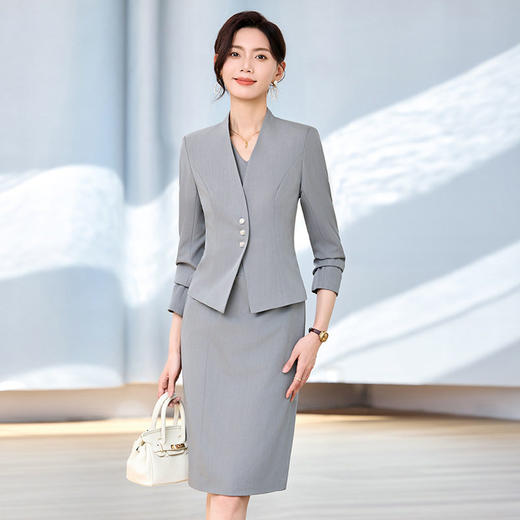 「自」全新升级【铂金会员174/天猫229/差价55】(20707)洛诗琳气质通勤西装外套女2026春季新款无领收腰短外套 商品图0