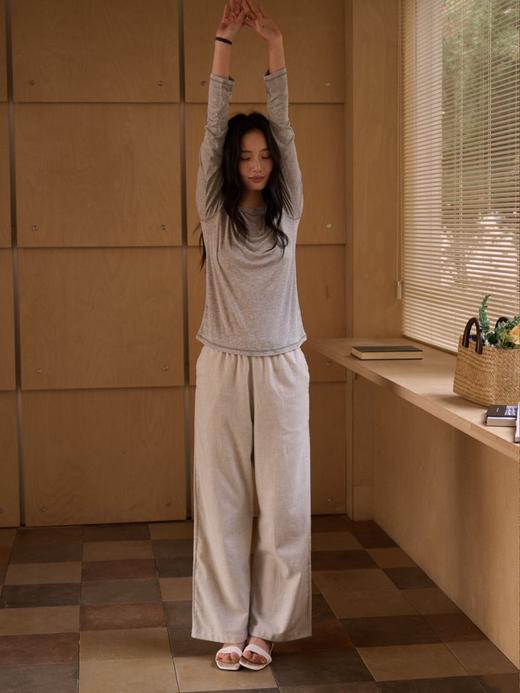 【多妈团购  蚕丝羊毛圆领长袖9977】蚕丝羊毛材质，又软又舒服，就像自己的第二层皮肤，细腻柔软|清爽透气|自然垂坠，上身慵懒休闲，气质加分-连横 商品图3