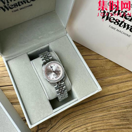 原单薇薇安西太后 女士石英腕表 粉蓝钻 VV317系列 全新搭配非常靓眼的一款手表，表圈镶嵌满钻，表径28MM，50米生活防水 商品图4