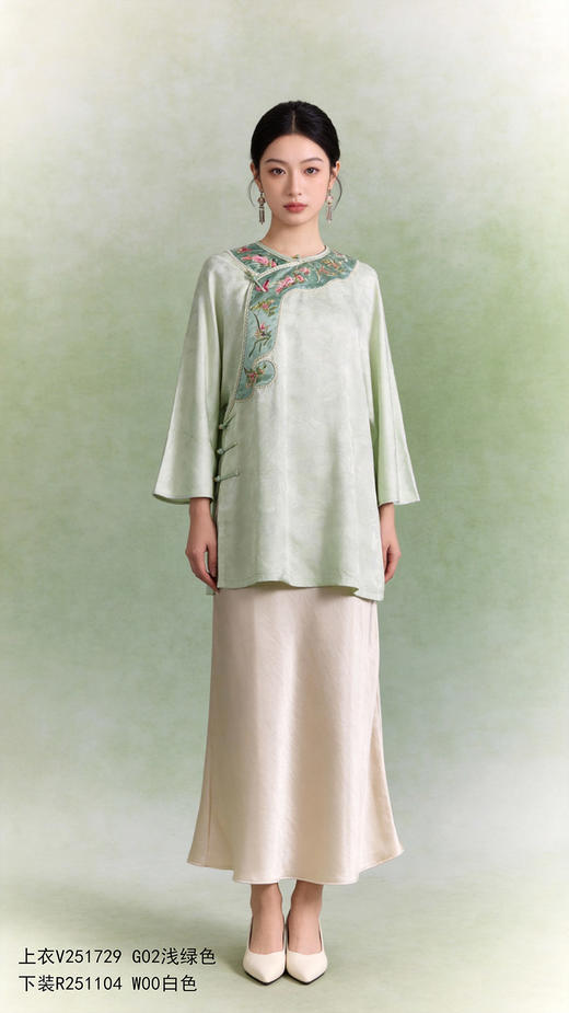 V251729上衣 商品图1