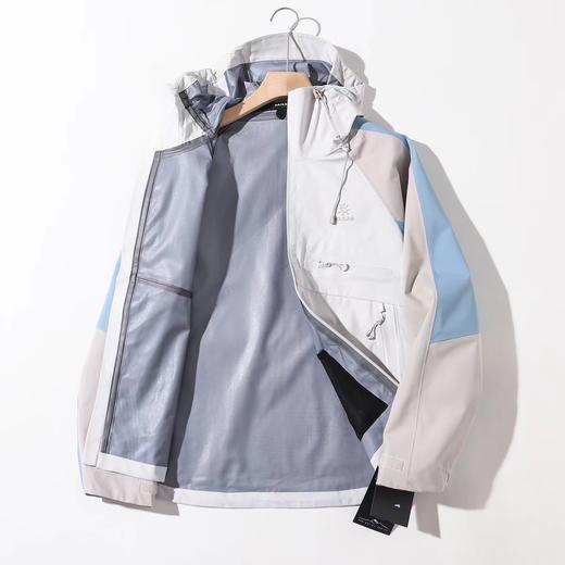 F031616春季新款男女硬壳冲锋衣情侣户外防风防水外套 商品图13