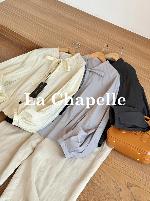 专柜实拍【减龄又文艺】拉夏贝尔/La Chapelle亲肤柔软别致领口系带设计排扣百搭通勤感净版长袖衬衫 商品图5