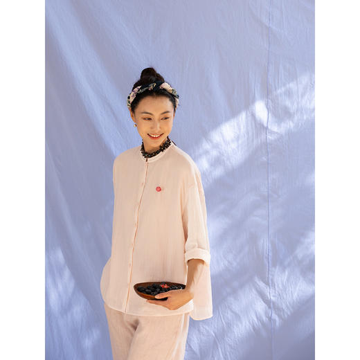 牧衣游原创 棉麻衬衫新款通勤粉色轻薄文艺休闲百搭衬衣开衫 小眠 商品图3