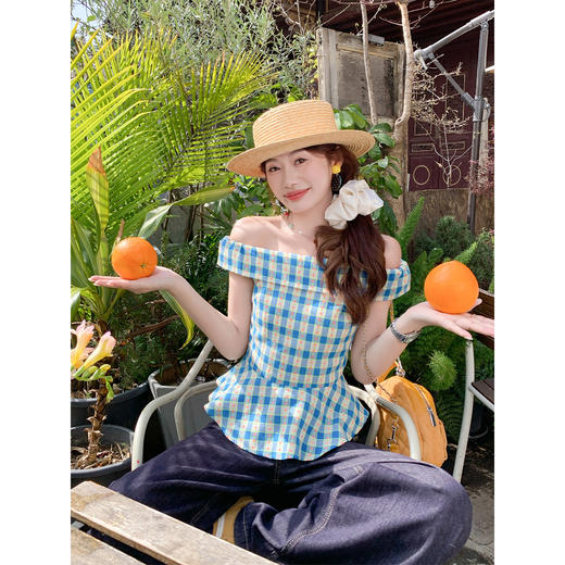 <曾小咸推荐>夏季甜美风一字肩短袖上衣 商品图0