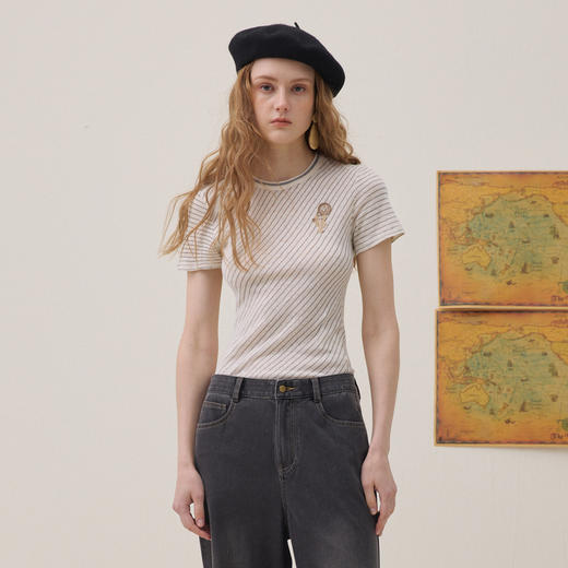 谜底斜条纹T恤短袖2026夏季新品棉麻质感趣味刺绣修身女262MT0614 商品图0