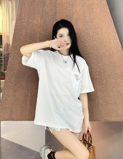 普拉达 尼龙口袋徽标短袖T恤 白色 男女同款（DY） 商品图4