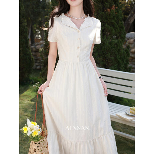 鹿向南「晚风清梦」复古法式杏色连衣裙女夏新款短袖度假长款裙子 商品图3