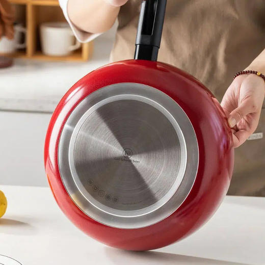 菜菜定制安哥拉红不粘平底锅 | 升级加宽加热底板，丝滑不粘，导热快、轻油少烟 商品图3