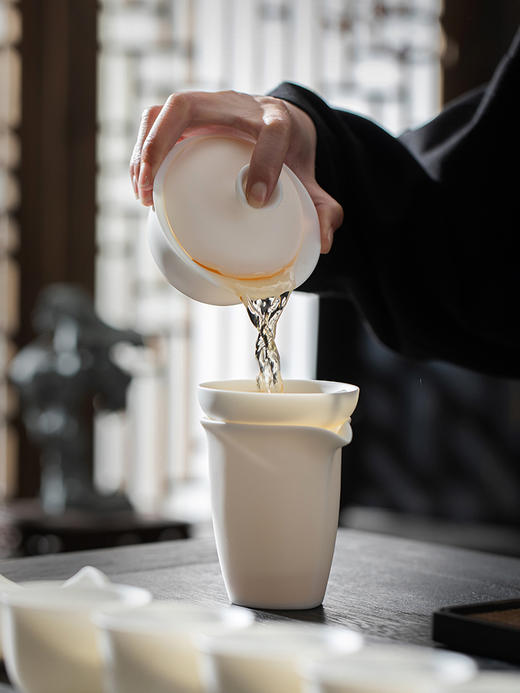 罗莱一品 留白主义-哑光羊脂玉瓷盖碗茶具套组 商品图1