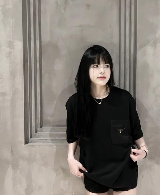 普拉达 尼龙口袋徽标短袖T恤 黑色 男女同款（DY） 商品图3