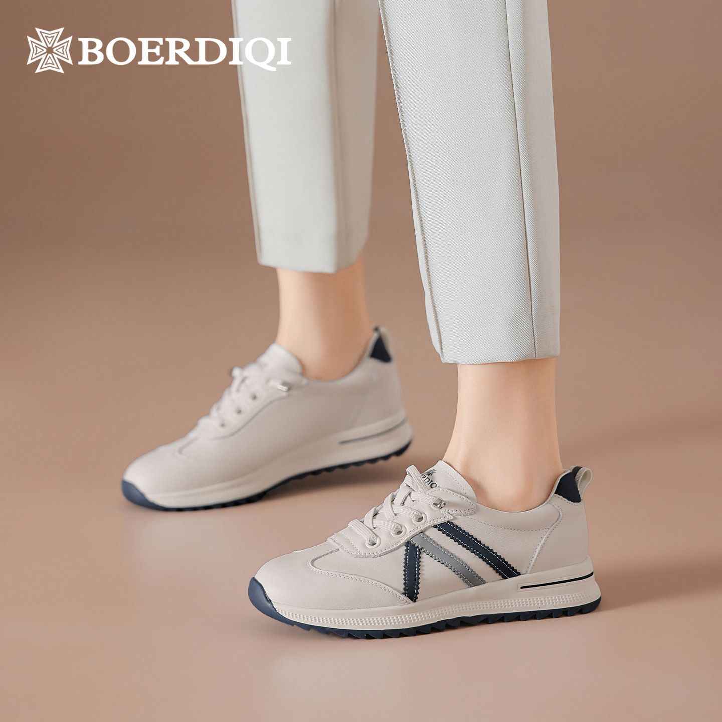 波尔谛奇【头层牛皮】运动休闲鞋女2026春夏新款舒适增高免系带板鞋子