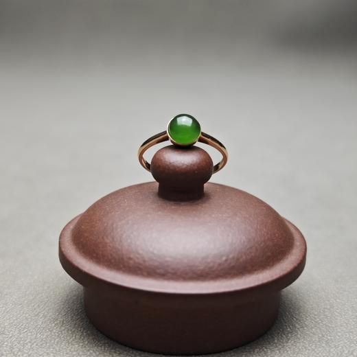 和田玉碧玉冰底菠菜绿阳绿18K金镶嵌精美戒指 312-8 商品图0