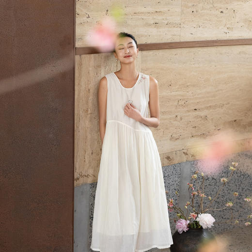 牧衣游原创 手工刺绣丝棉连衣裙 限量福利款 橘子海不支持会员折 商品图0