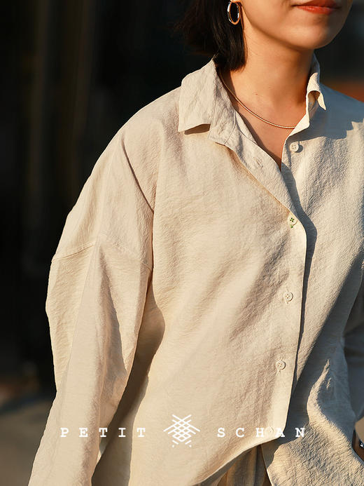 Petit Schan小闪 CLO#1076 Calm and composed 神闲  桑蚕丝混纺手工刺绣休闲衬衫 商品图2