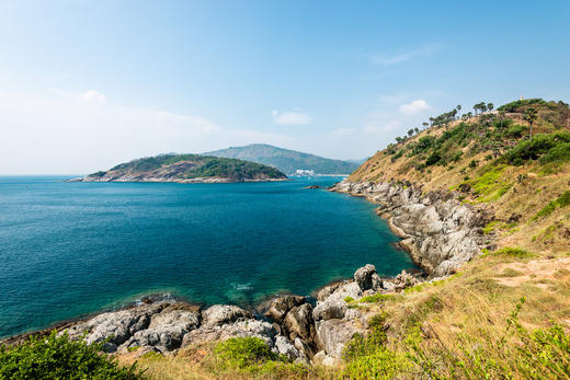 【五一】<泰国普吉岛5天>双体帆船火烈鸟号出海纳卡攀雅岛(透明皮划艇+立式划桨+香蕉船)、快艇出海大小PP岛环游+帝王岛浮潜、网红青蛙夜市、拉威海鲜市场、唐人街、骑大象、人妖秀、赠送泰式按摩 商品图0