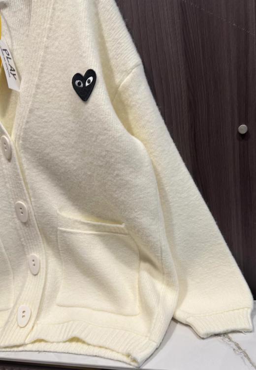 F031686慵懒随性毛衣米白色V领宽松落肩针织开衫 商品图5